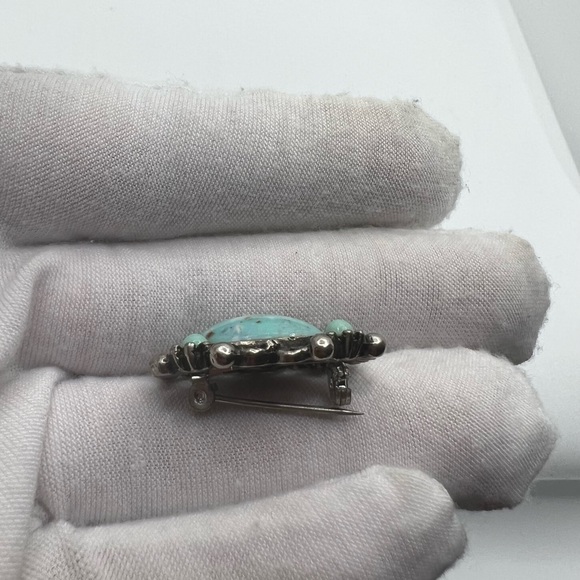 Vintage Faux Turquoise Filigree Silvertone Brooch Pin - Picture 10 of 15